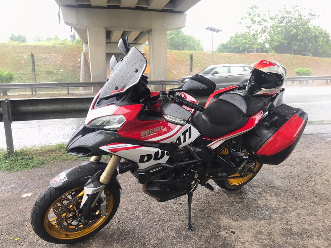 Ducati 2025 multistrada 1200cc