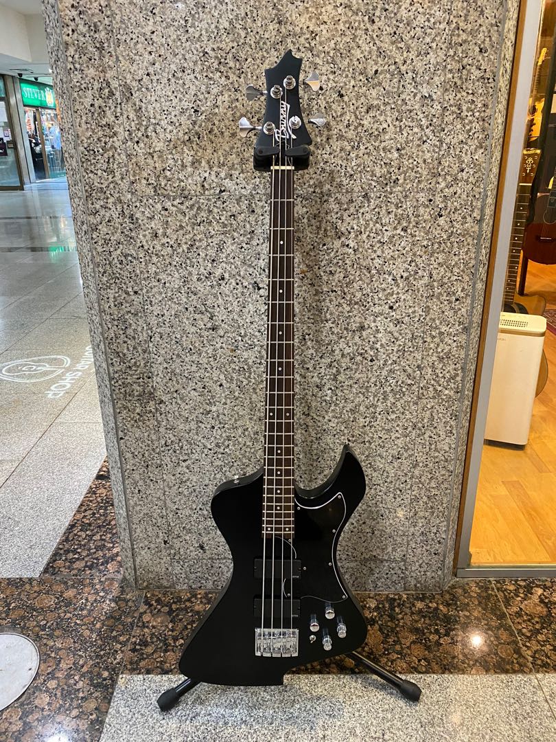 Burny discount bass guitar