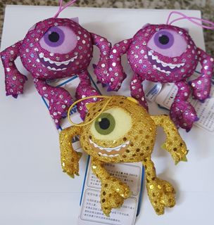 (Category: ) located in . Submitted by Momomeows (Listing ID 1037104169, Image 1). Description: .