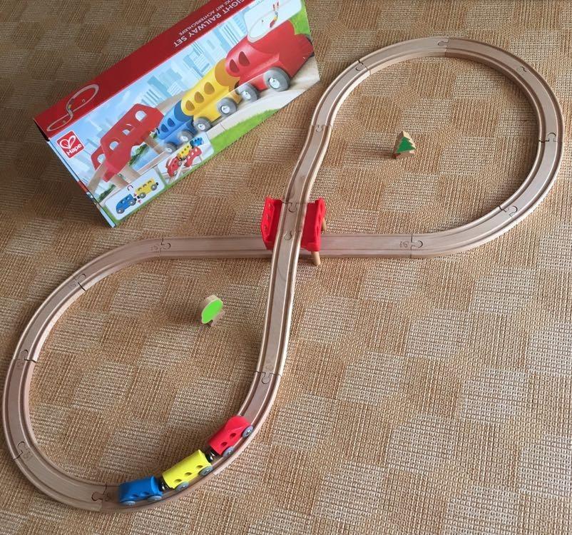 hape figure eight railway set