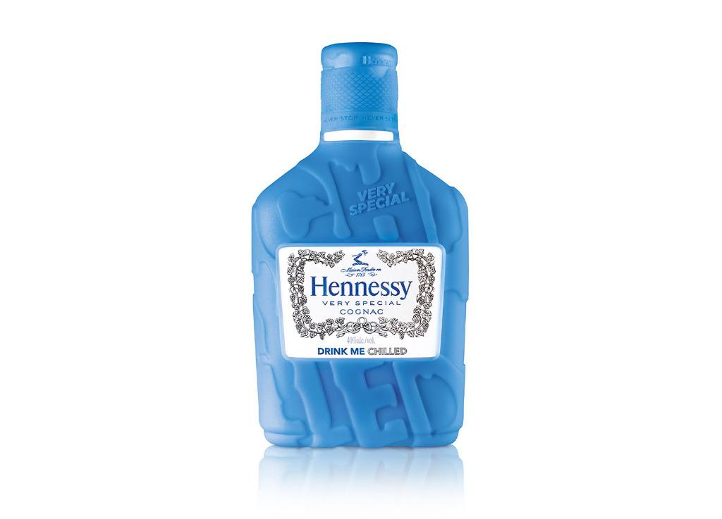 Hennessy VS w/ Chilled Flask (Blue Rubber Sleeve) (200ml), Food