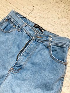 (Category: ) located in . Submitted by kimdee_shop (Listing ID 1037077733, Image 1). Description: .