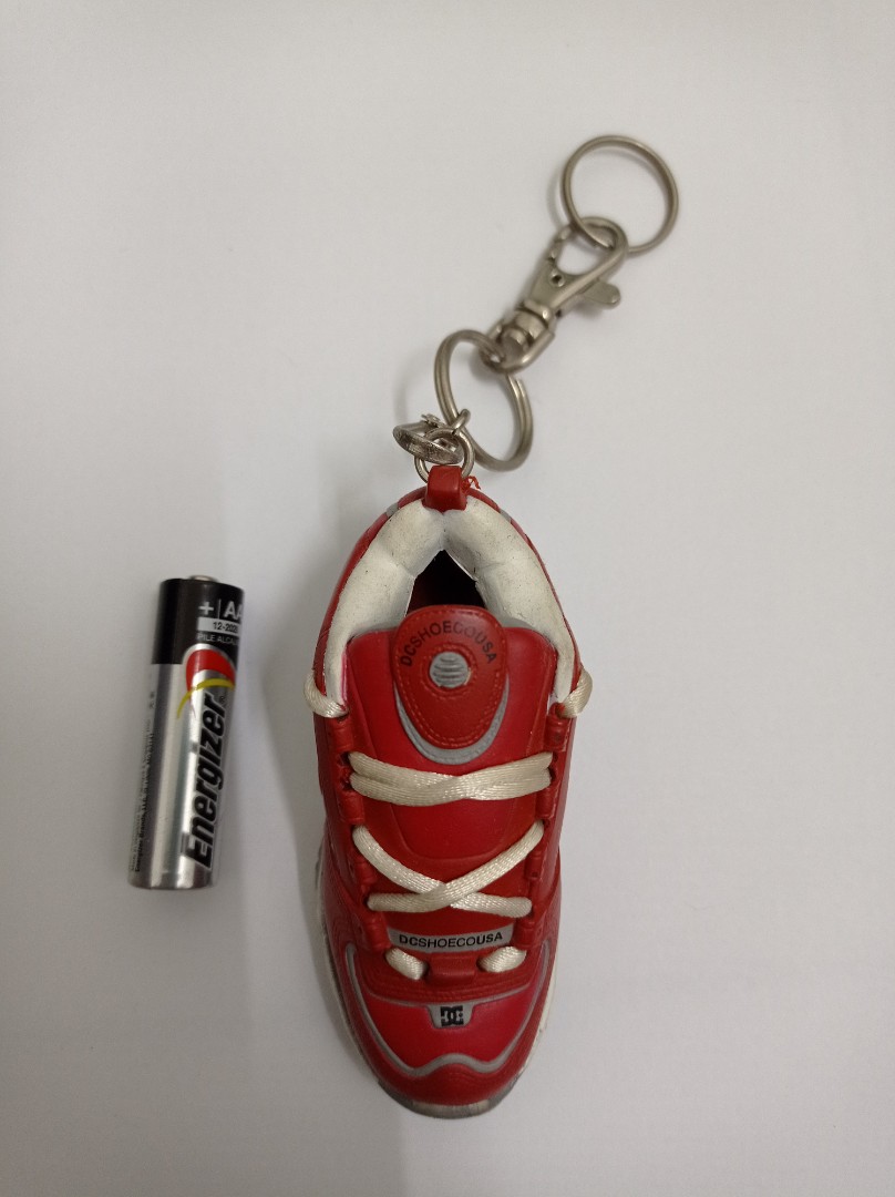 KEYCHAIN DC SHOES ACTION FIGURE
