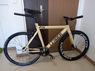 (Category: ) located in . Submitted by missfixie (Listing ID 1037063860, Image 1). Description: .