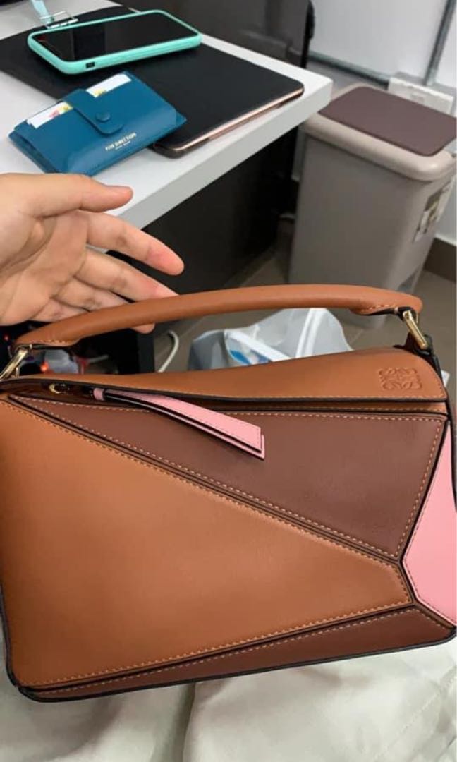 Loewe puzzle on sale tan pink