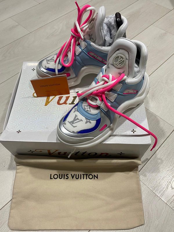 Louis Vuitton LV Archlight Sneaker Blue Grey. Size 38.0