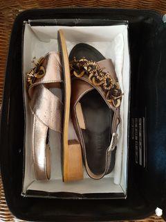 LUPPE SANDALS 39
