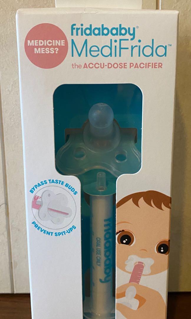 Medicine Dispenser + Pacifier, Babies & Kids, Nursing & Feeding