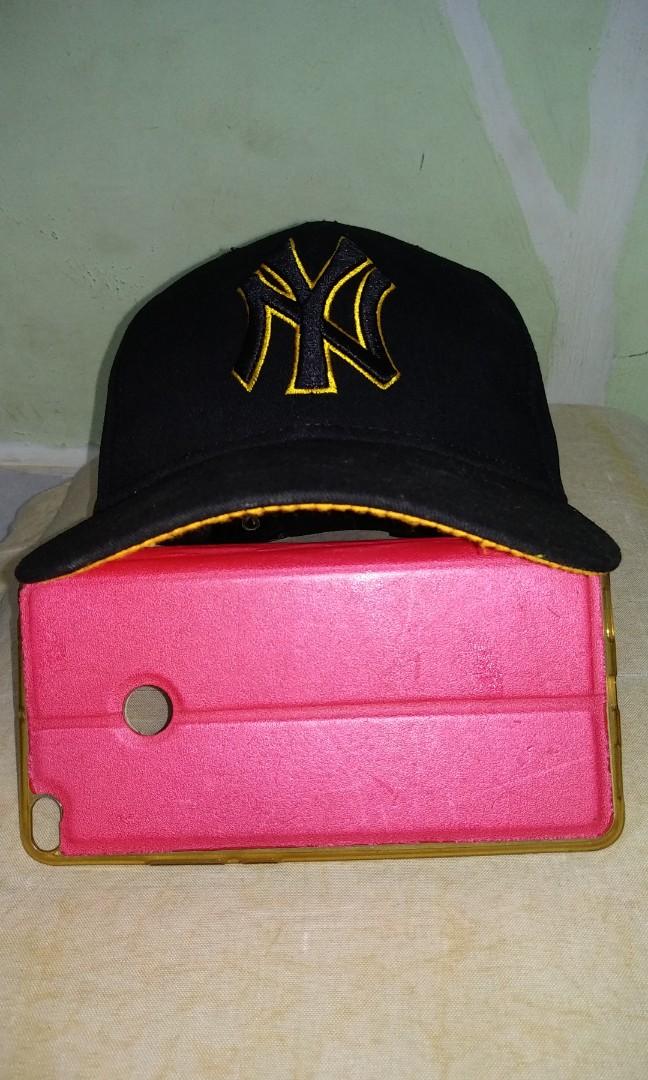 MLB Korea NY Yankees Dome Hat, Women's Fashion, Watches