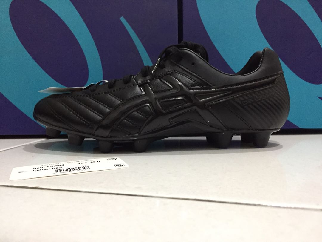 Asics ds shop light football boots