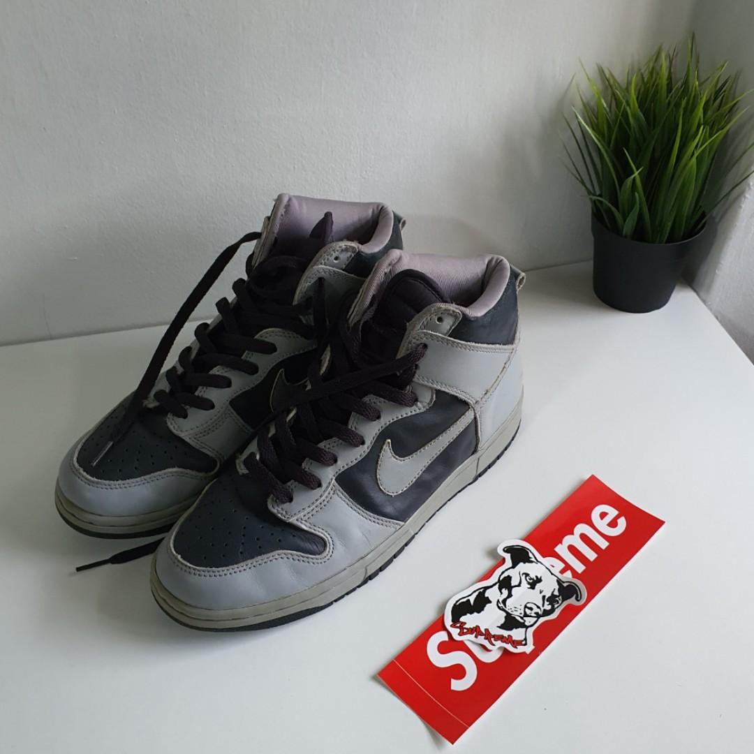 nike grey black shoes