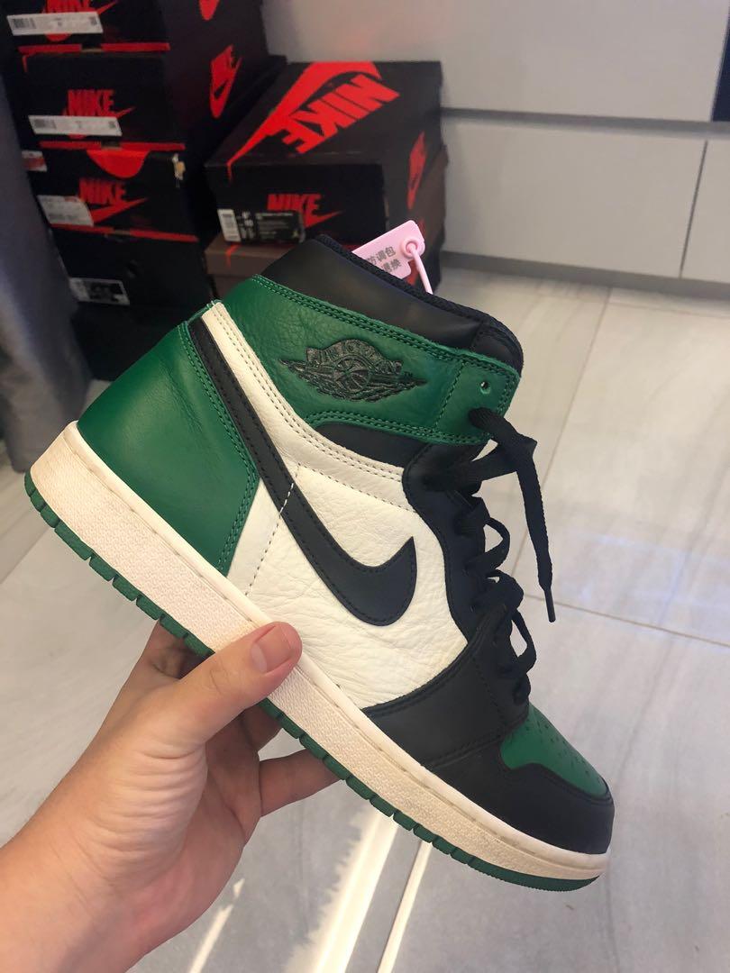 On Hand Nike Air Jordan 1 High Pine Green 1.0