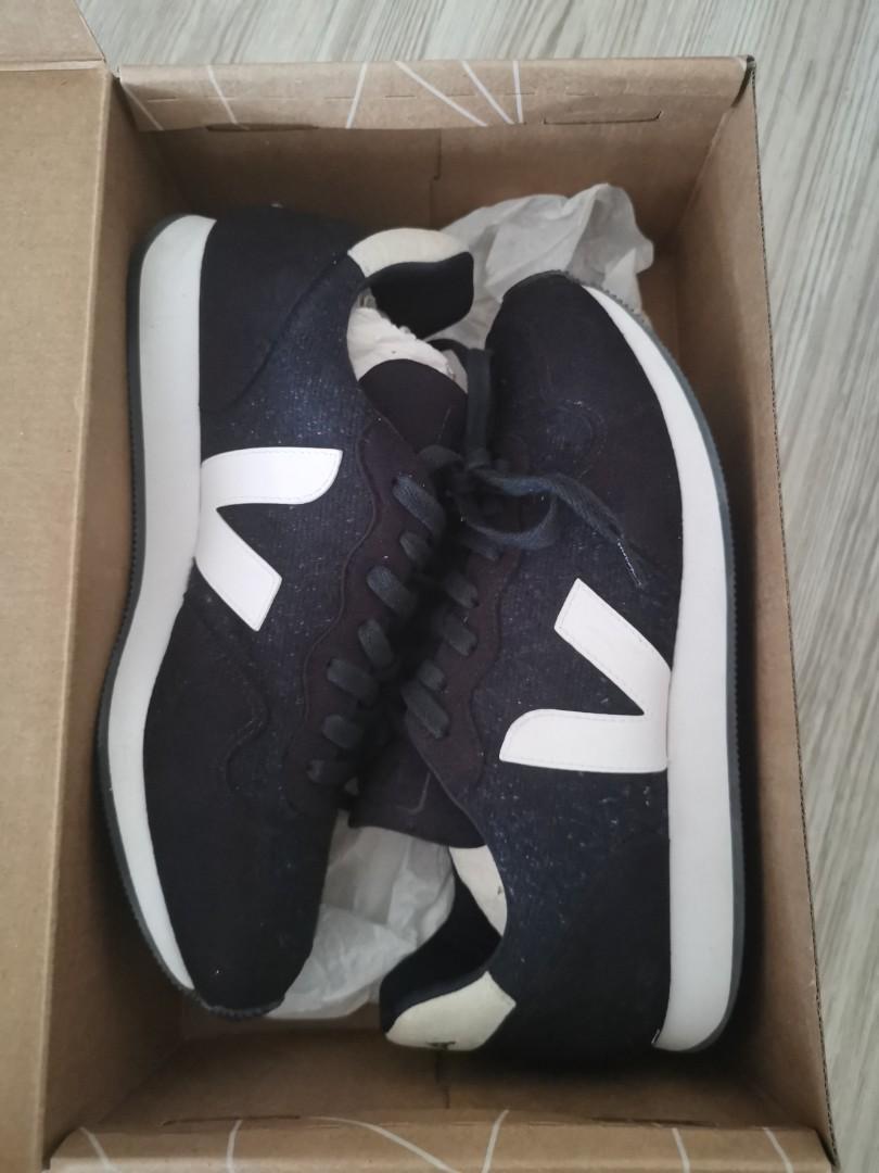 VEJA RIO BRANCO FLANNEL DARK WHITE BLACK Men s Fashion Footwear