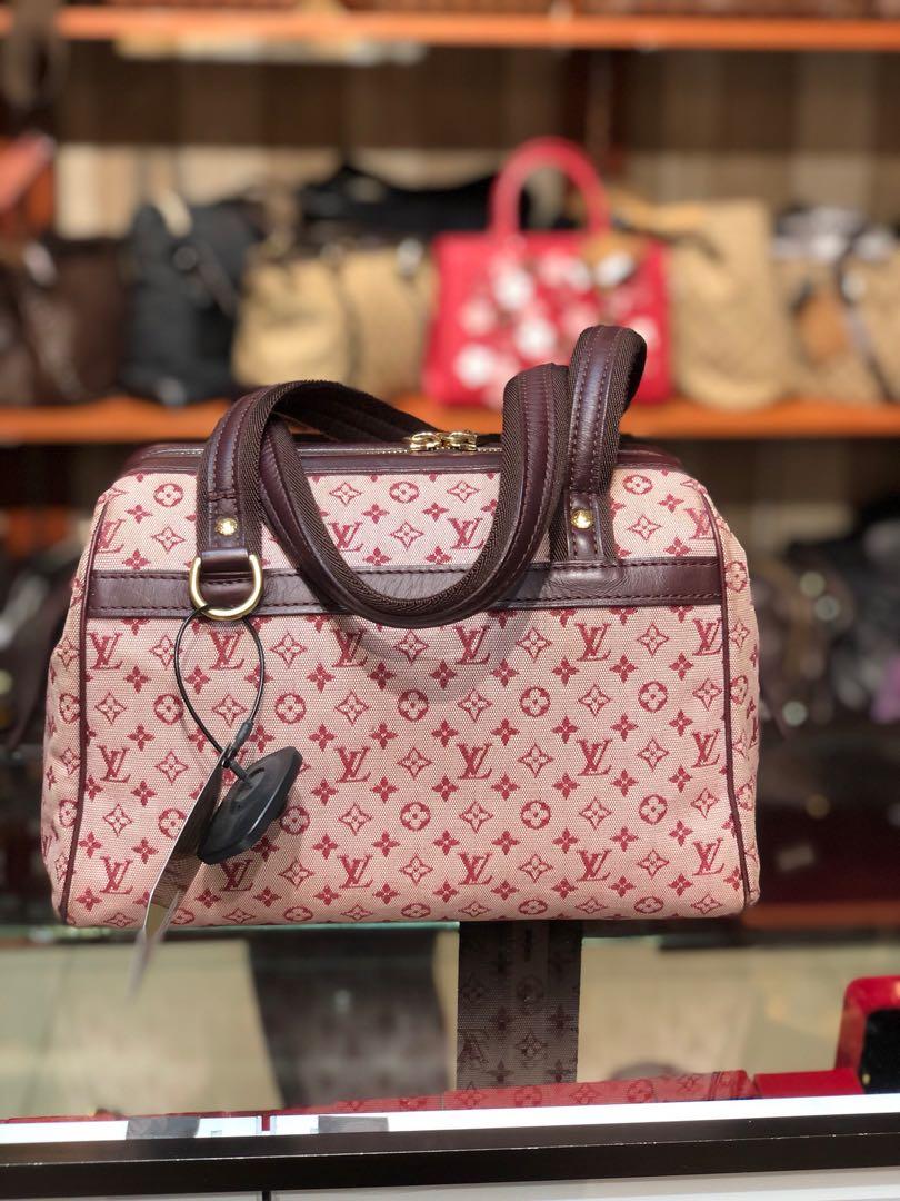 100% ORIGINAL LV Mini Lin Josephine pm (Category: Luxury Bags & Wallets) located in San Juan City. Submitted by heartmnz (Listing ID 1037329335, Image 1). Description: 100% ORIGINAL LV Mini Lin Josephine pm! Message me if interested! God bless!❤️ Visit our physical store located in 3rd floor of Shoppesville Greenhills Shopping Center! .