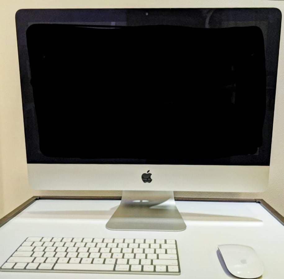 2017 Mac 21.5” (Category: Desktops) located in Paranaque City. Submitted by r32godzi (Listing ID 1037400300, Image 1). Description: 2017 iMac 21.5" Almost Good As New • Offer: ₱62,000 • Gently Used • Bought 2 Years Ago • Perfect Working Condition • Includes Original Keyboard & Mouse • No Box • We can format it clean and include software if requested. • RAM: 8GB • HDD Storage: 1000GB .