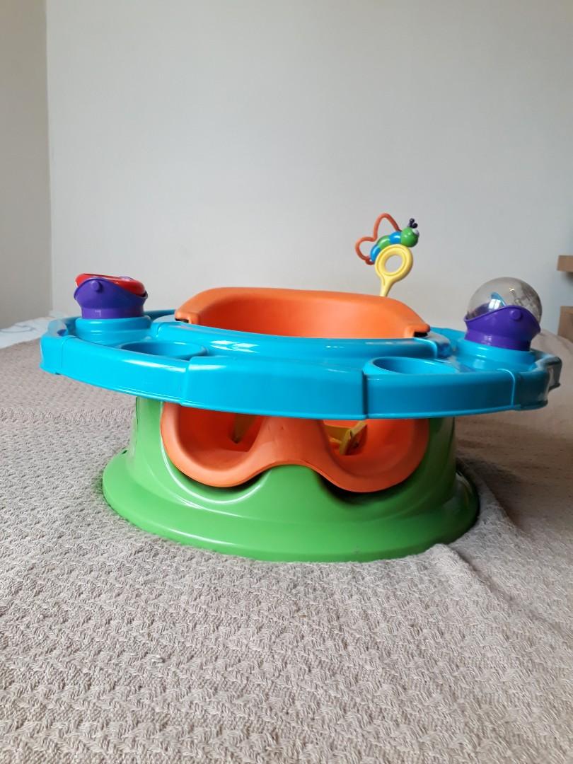bumbo seat with activity tray