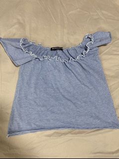 (Category: ) located in . Submitted by clearmyclothesplz (Listing ID 1037418335, Image 1). Description: .