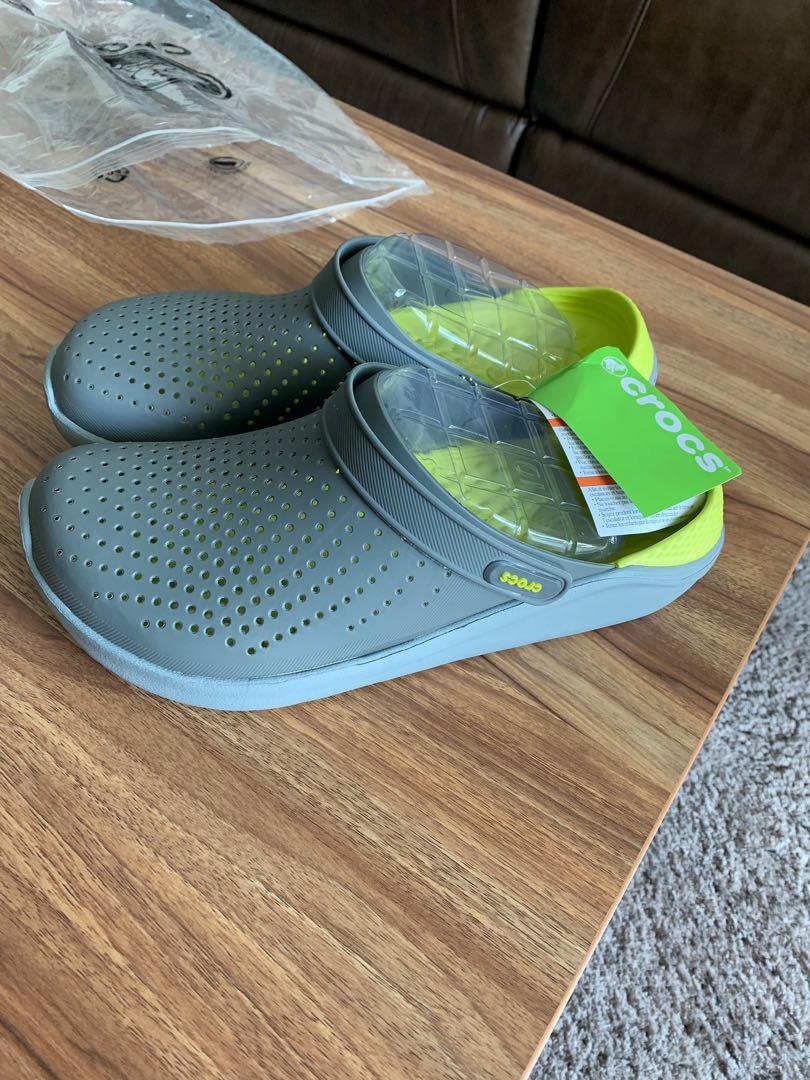 Crocs duet deals sport flip flop