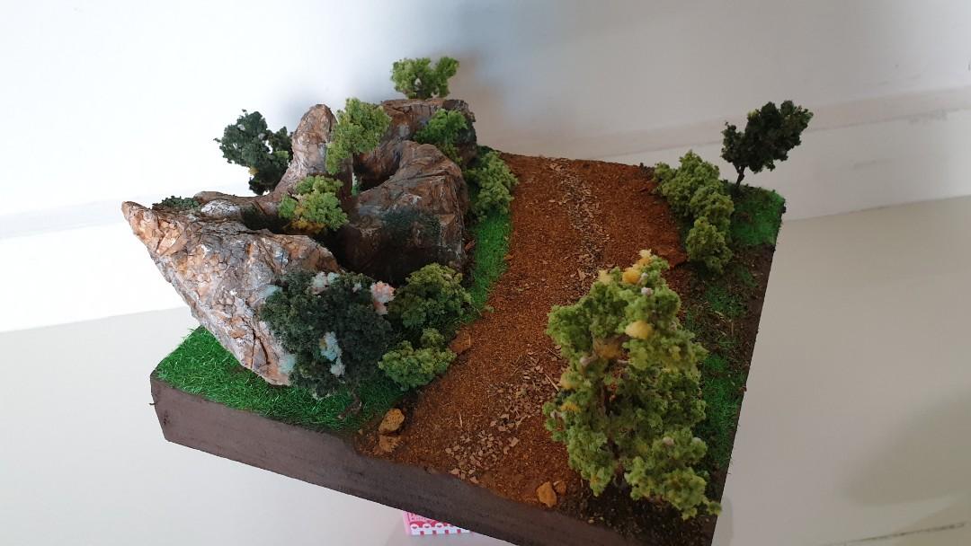 Making muddy forest road diorama in 1:64 scale 