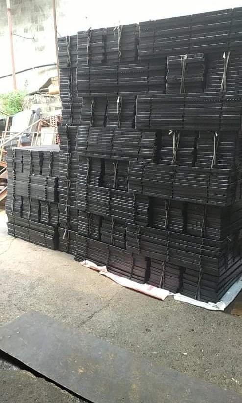Dog matting for sale (Category: Homes & Other Pet Accessories) located in Manila. Submitted by olivia6th (Listing ID 1037367681, Image 1). Description: Dog matting for sale size 1x3ft Available colors : Black 95/pc. Red 110/pc. Blue 110/pc. Green 110/pc. Yellow 110/pc. Standard HDPE White 145/pc Heavy duty HDPE White 190 +sf shoulder by buyer. 😊.