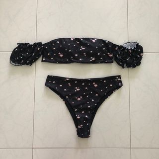 (Category: ) located in . Submitted by justgracee (Listing ID 1037315984, Image 1). Description: .