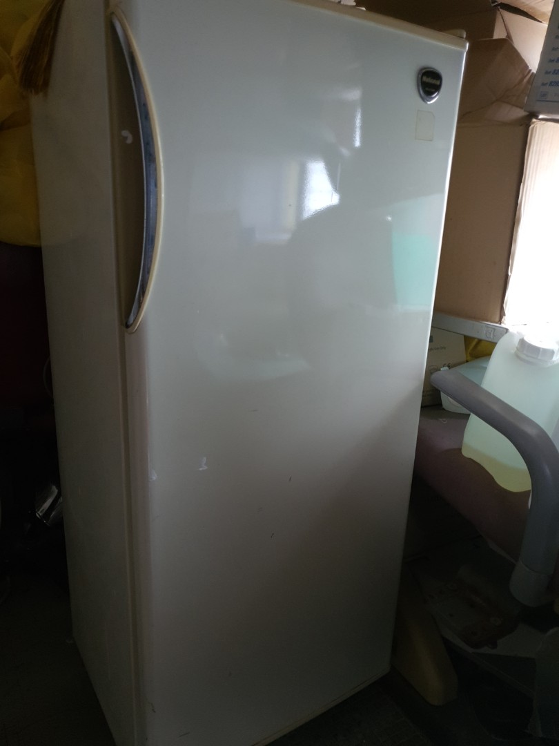 westinghouse freezer model fj303