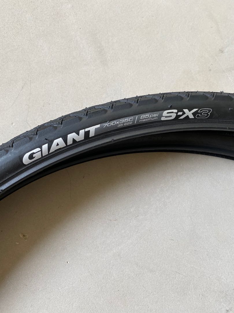 Giant S-X3 700x35c tyres