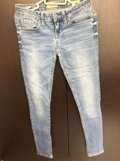 （分類：）位於 。 由 chanhh 提交（商品編號 1037315442，圖片 1）。簡介： 。