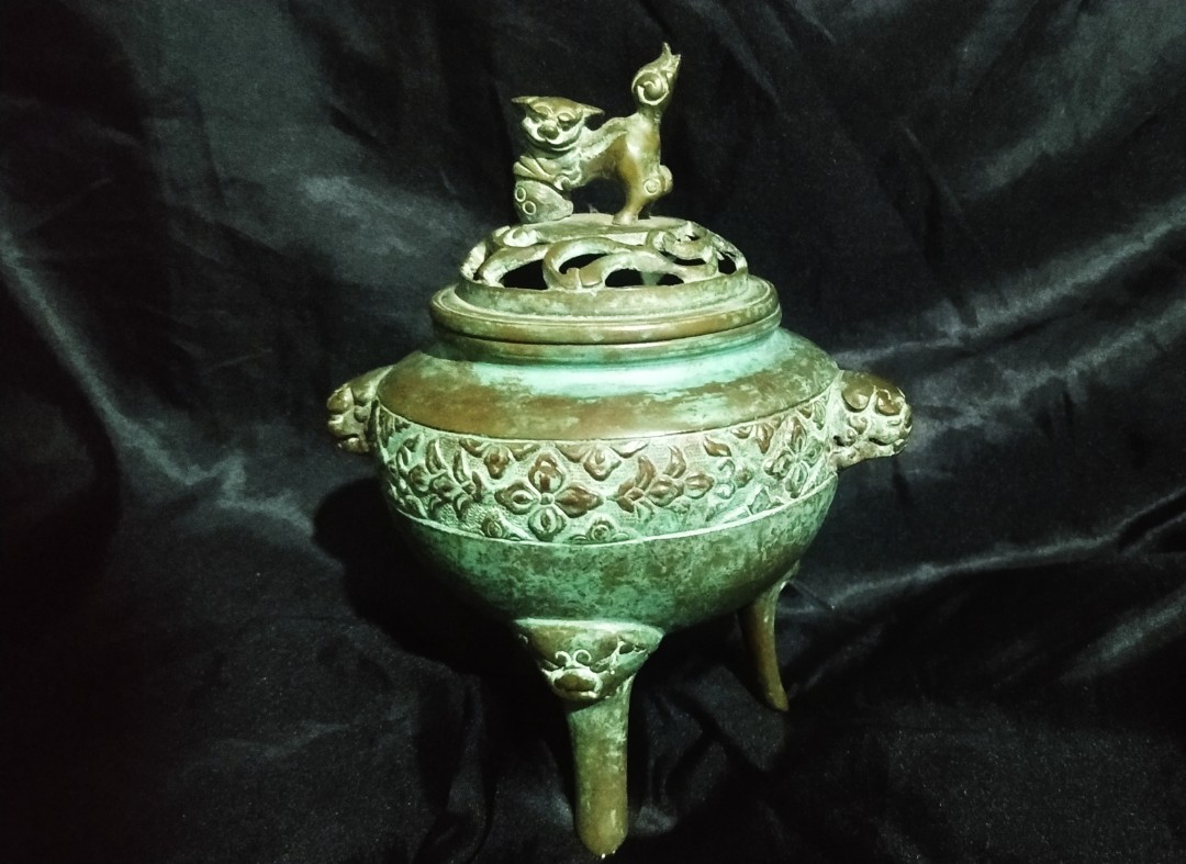 Japanese incense burner, Hobbies & Toys, Memorabilia & Collectibles