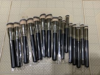 MAC 270S化妝師必備遮瑕掃 concealer makeup brush pony 推薦64230511626114110