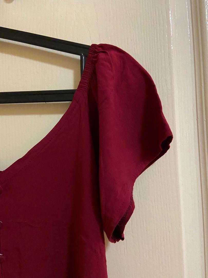 Maroon Cotton Top (Category: Sleeveless) located in Pasig City. Submitted by unit405 (Listing ID 1037257321, Image 2). Description: New .