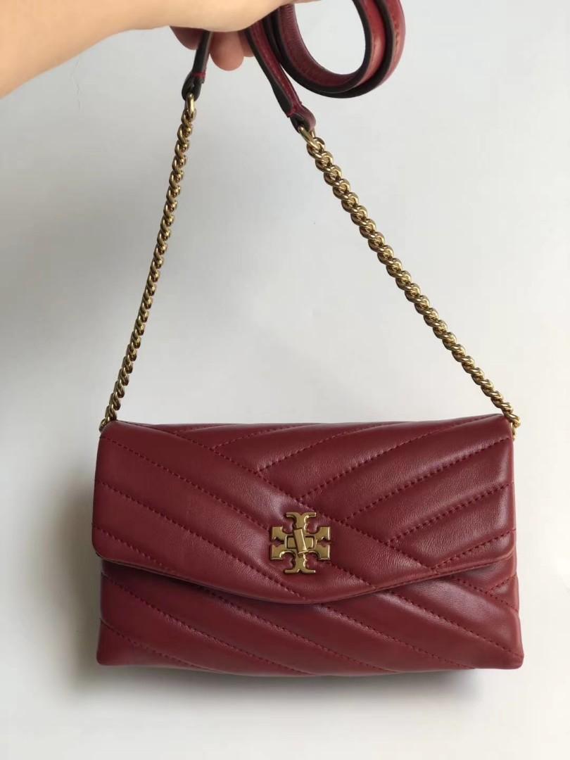 Ready stock black kira woc crossbody tory burch chain bag in wine red,  Women's Fashion, Bags & Wallets, Purses & Pouches on Carousell