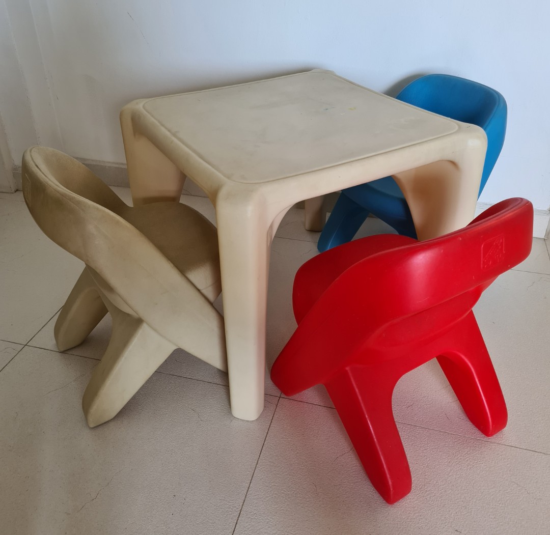 Little tikes step 2 table discount and chairs