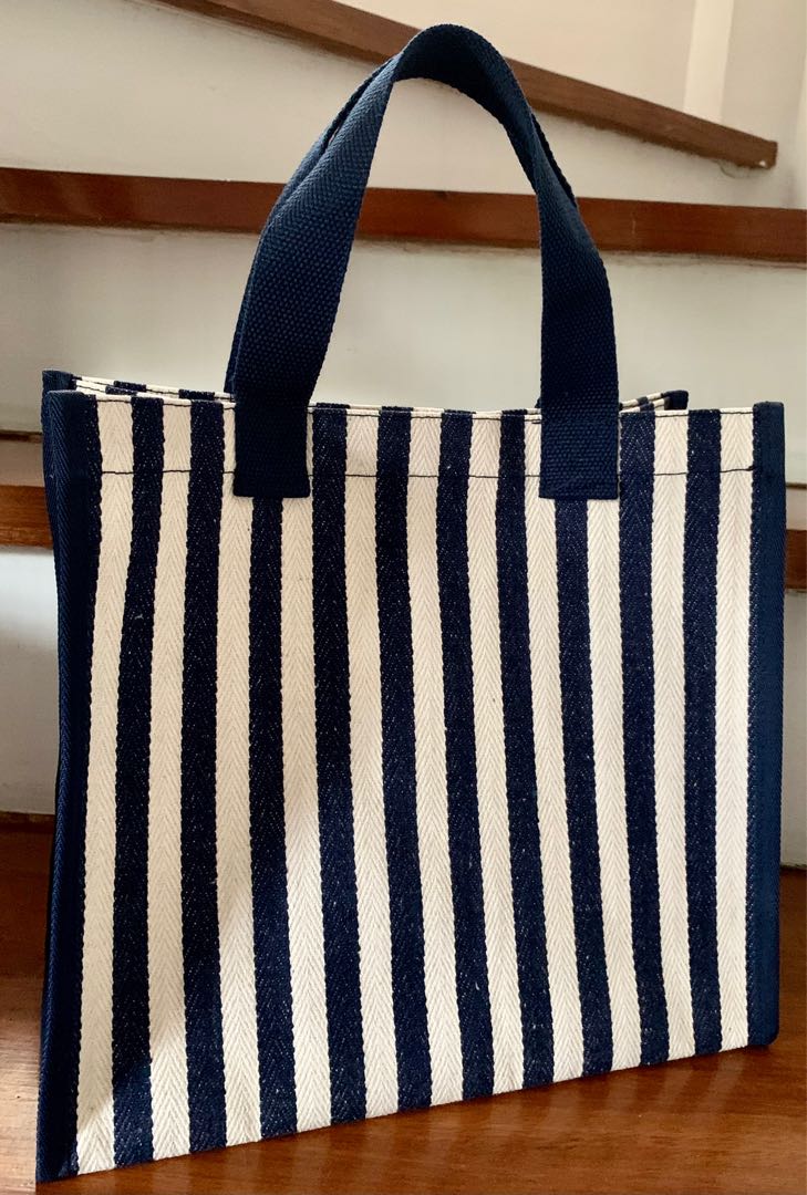 structured canvas tote