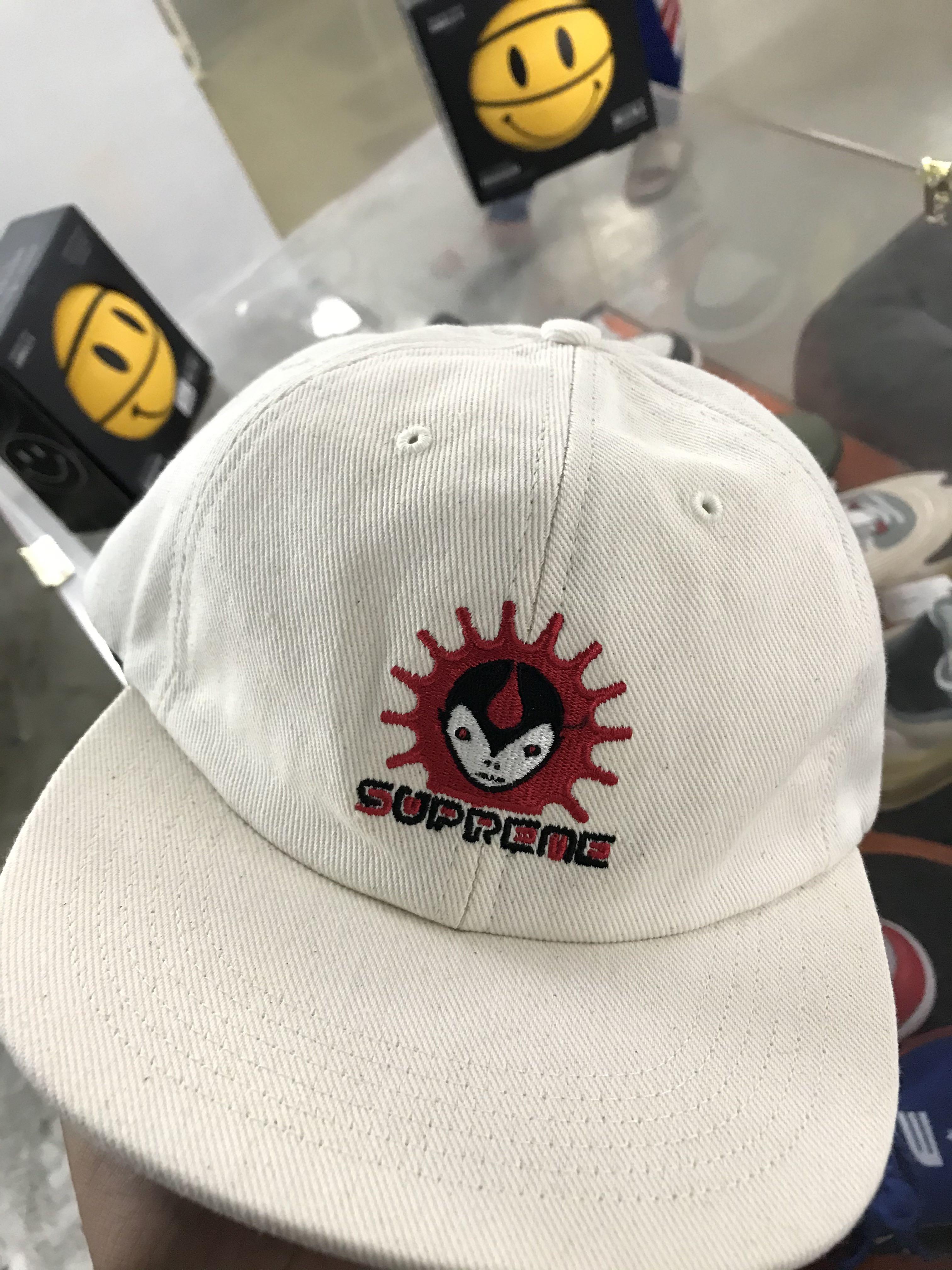 Supreme vampire hat hot sale