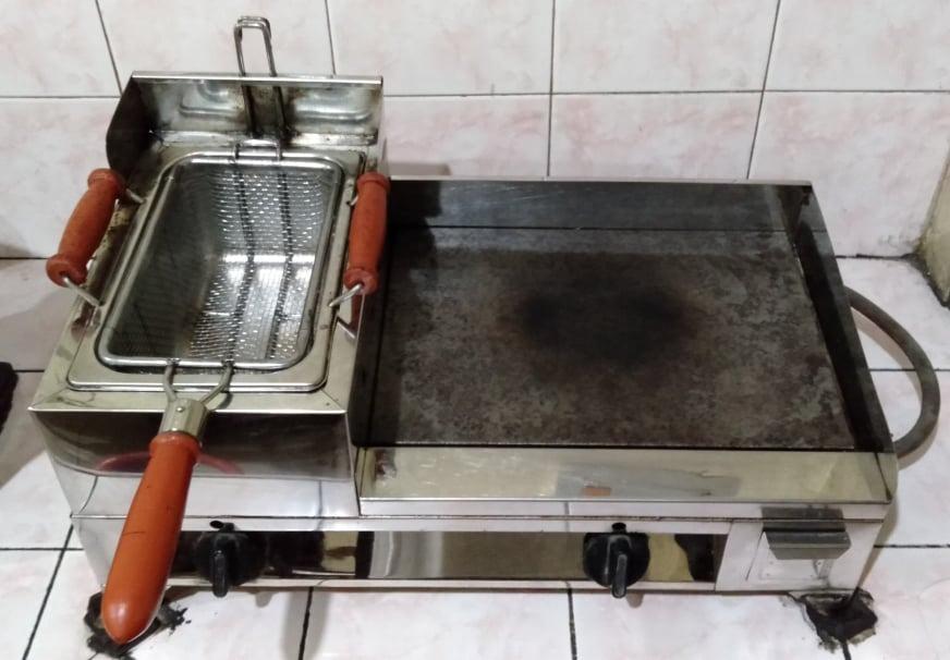 Burger griller with cheap deep fryer