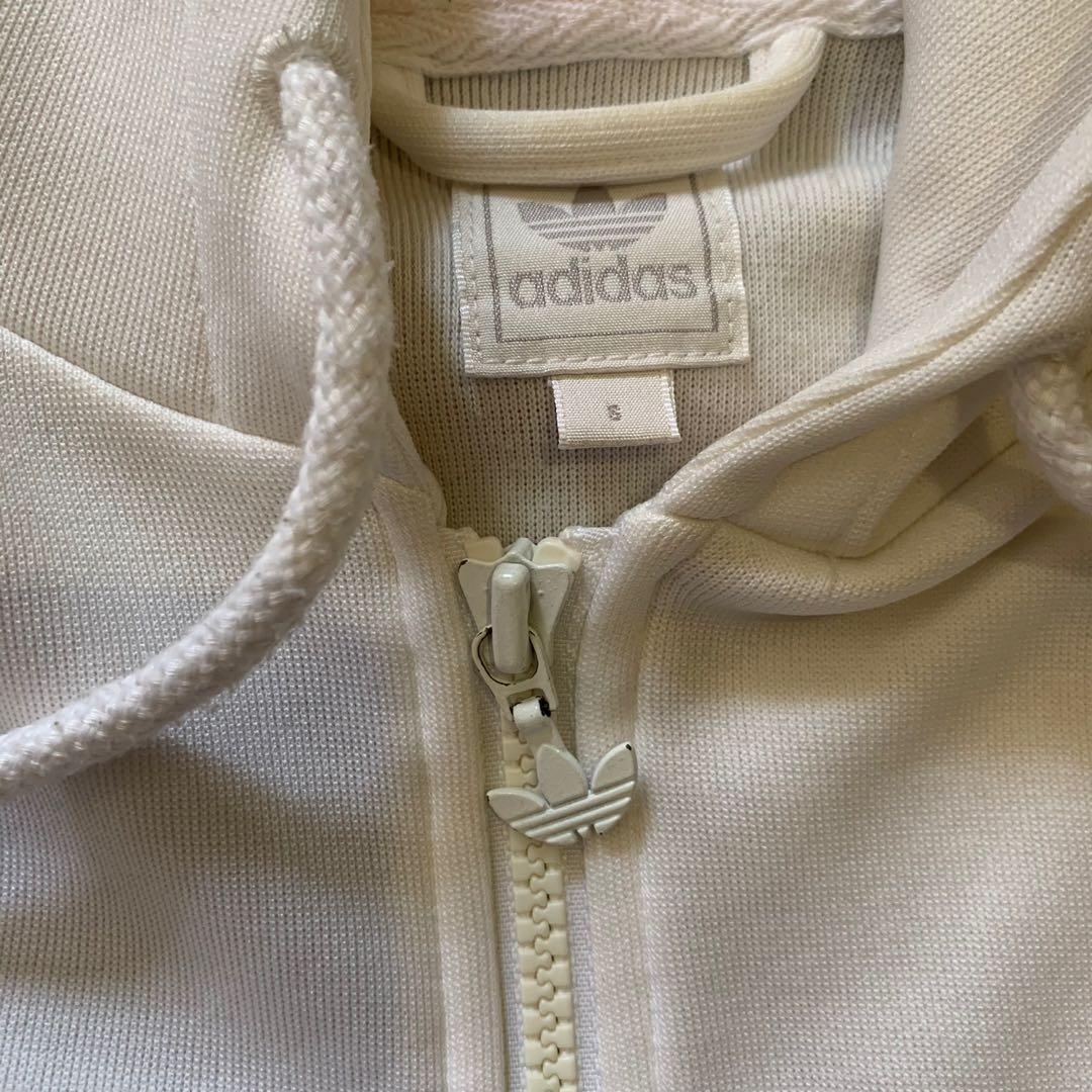 Adidas Old School Jacket Hoodie - Size S (Category: Coats, Jackets and Outerwear) located in Manila. Submitted by porma.ltd (Listing ID 1037443548, Image 2). Description: .