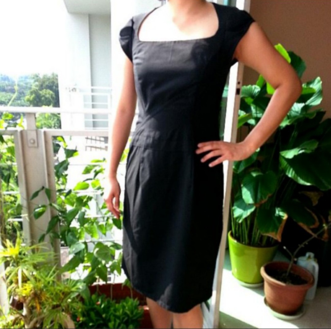Knee length black dress clearance
