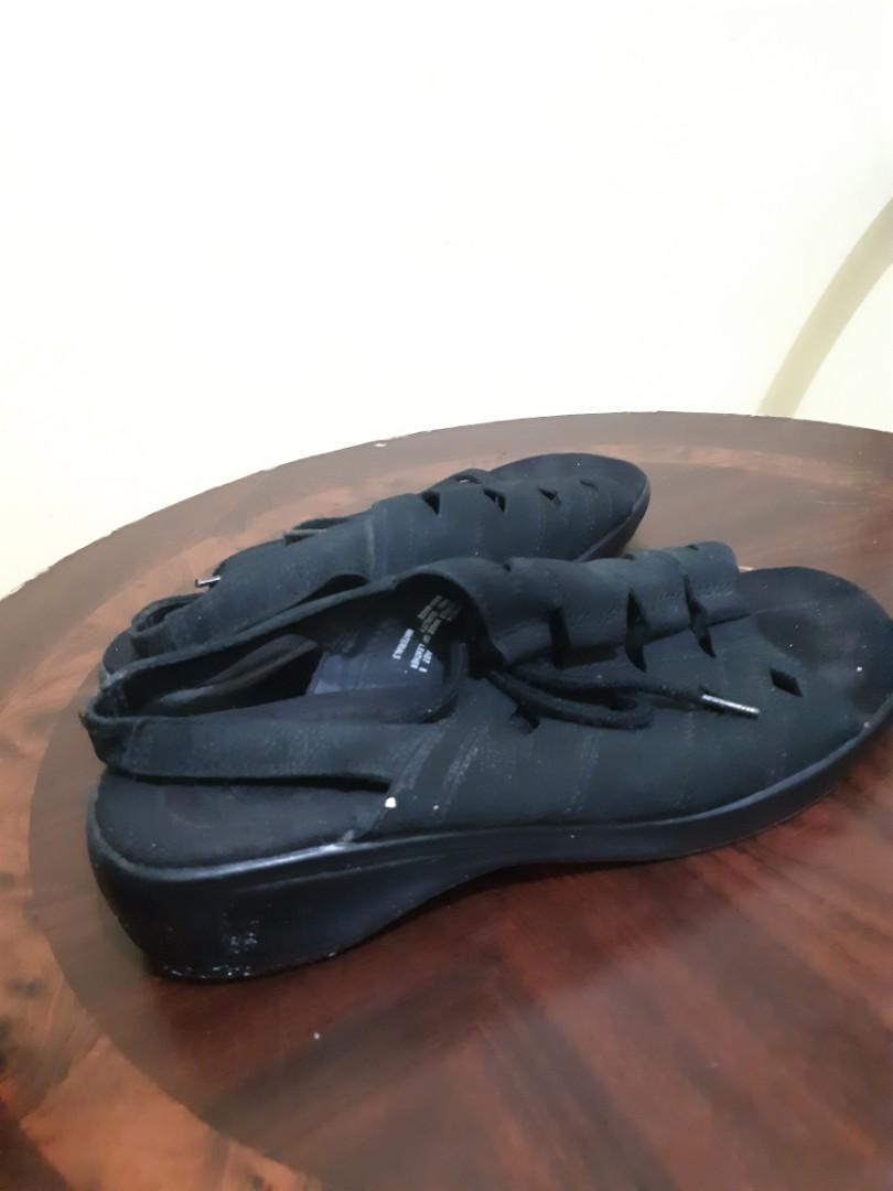 Black suede sandals (Category: Flats & Sandals) located in Mandaluyong City. Submitted by grachi (Listing ID 1037536977, Image 3). Description: used suede sandals size 7 1/2 PM if interested.