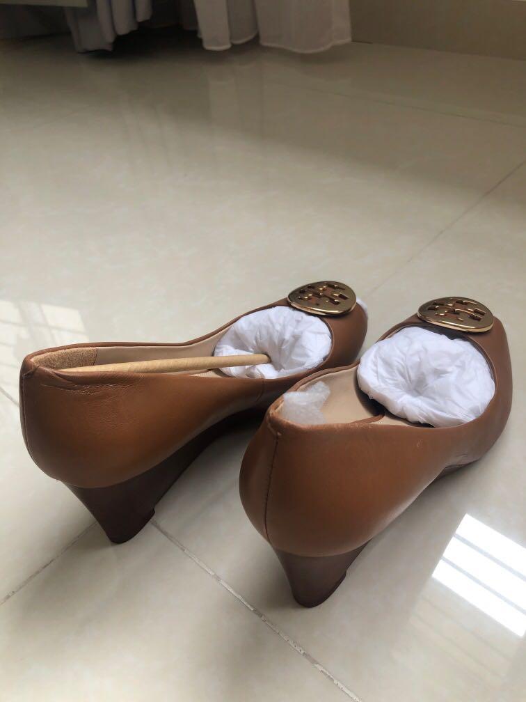Tory burch kara clearance wedge