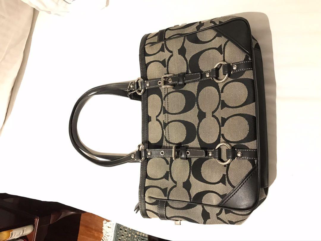 Brand new Coach Bag (Category: Luxury Bags & Wallets) located in Quezon City. Submitted by jvh13 (Listing ID 1037513576, Image 2). Description: Brand new Never used Slightly negotiable for sure buyers .