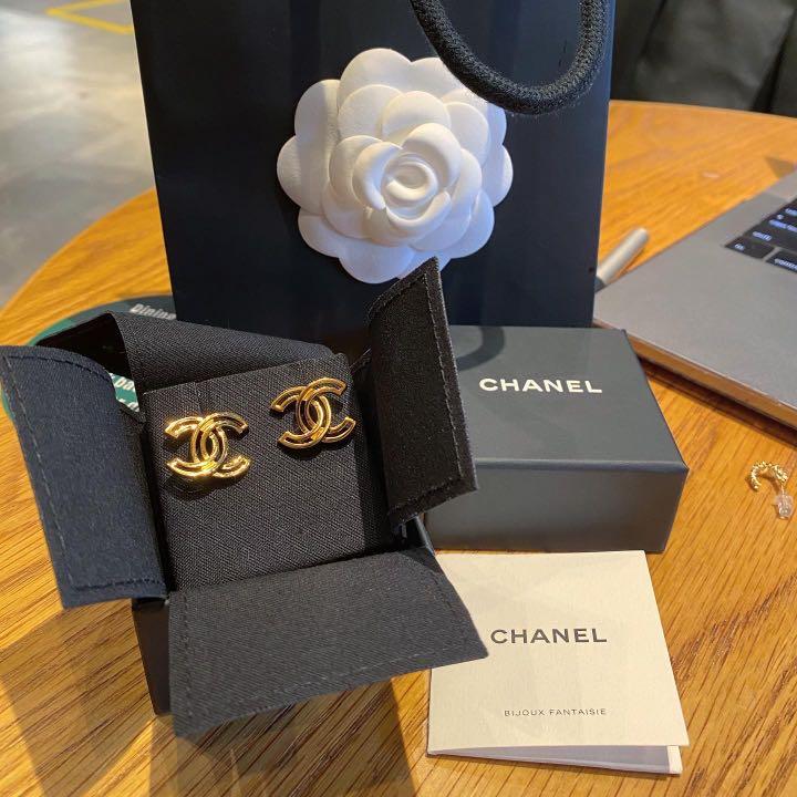 Chanel 20k earrings sale