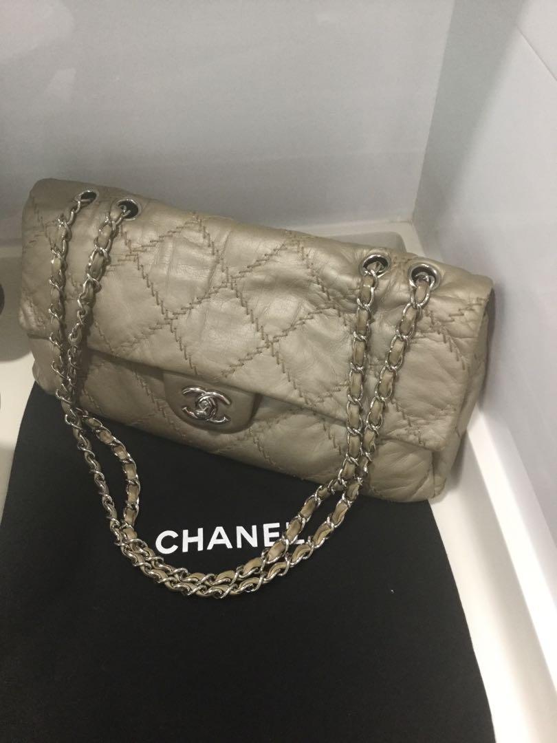 Chanel Lambskin Ultimate Stitch Flap Bag (SHF-XK6hTr) – LuxeDH