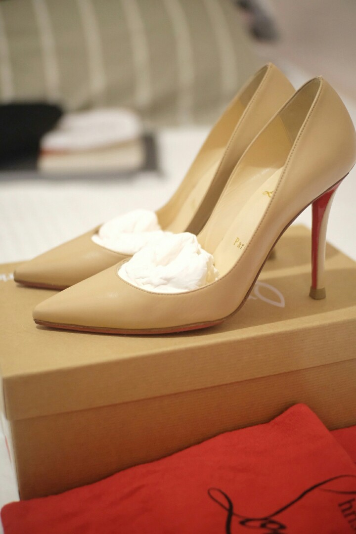 CHRISTIAN LOUBOUTIN Apostrophy Pointed Red Sole Pump Women s Fashion Footwear Heels on Carousell