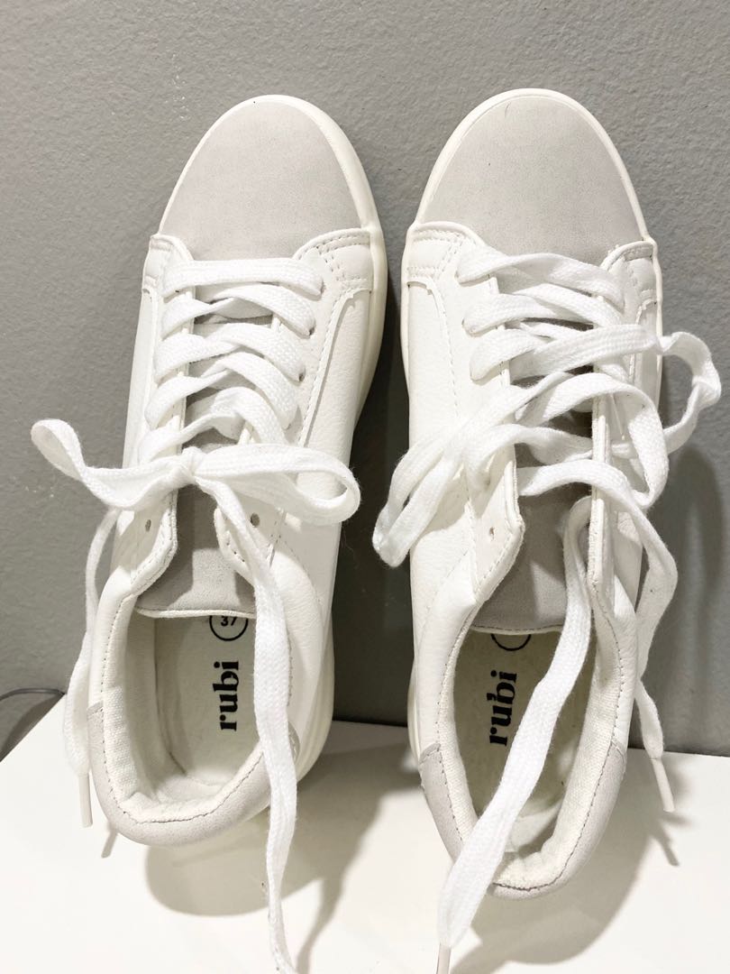 white sneakers cotton on