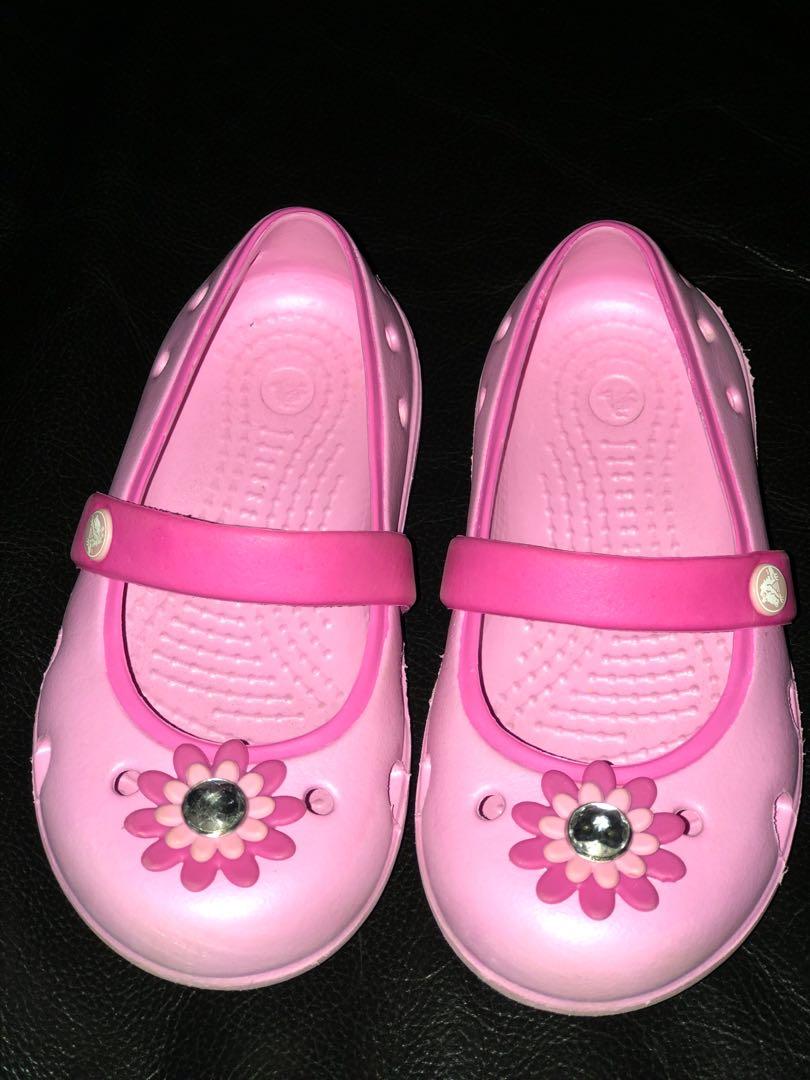 pink flower crocs