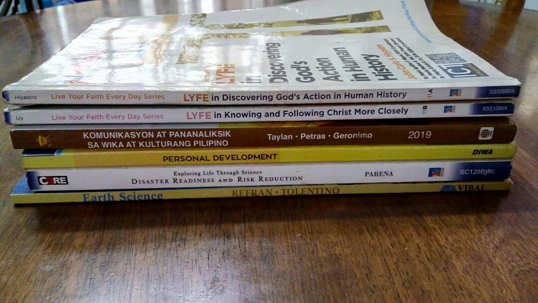 Grade 11 STEM Books (Category: Textbooks) located in Quezon City. Submitted by rosanna_c (Listing ID 1037536763, Image 2). Description: P250 each book Grade 11 STEM Books used SY 2019-2020.
