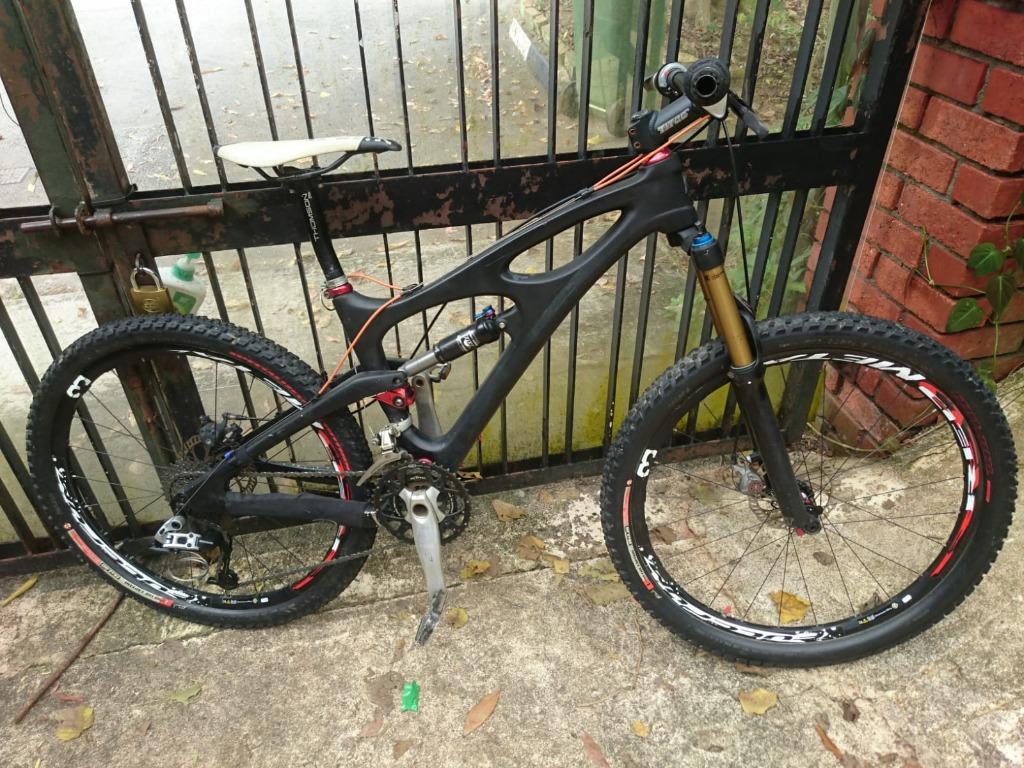 carbon mountain bike for sale