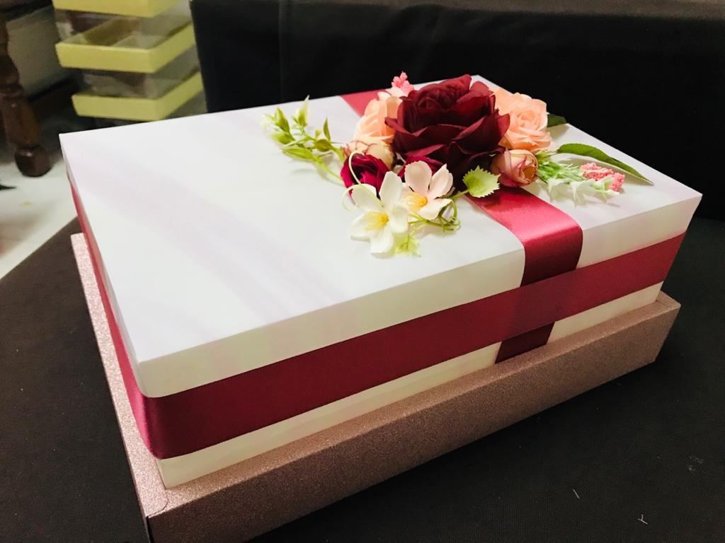 Jual 5 Kotak Hantaran Hidden Dulang Hantaran Design Craft Craft Supplies Tools On Carousell
