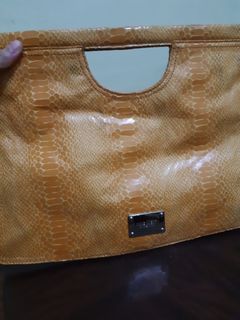 (Category: ) located in . Submitted by grachi (Listing ID 1037537456, Image 1). Description: .